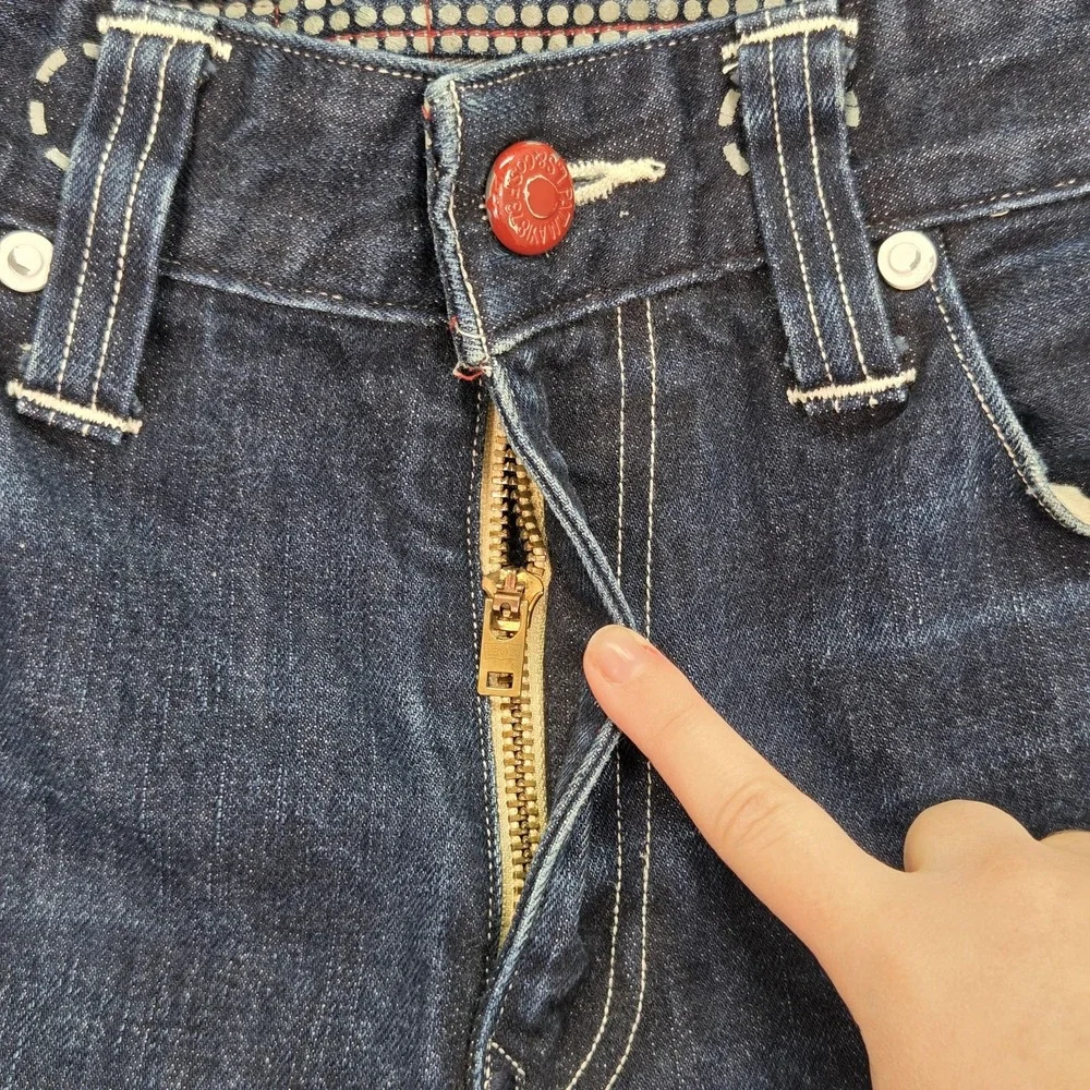 Levis important sizing